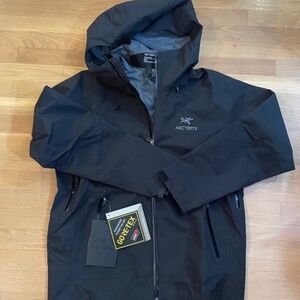 Arc’teryx Beta LT Jacket